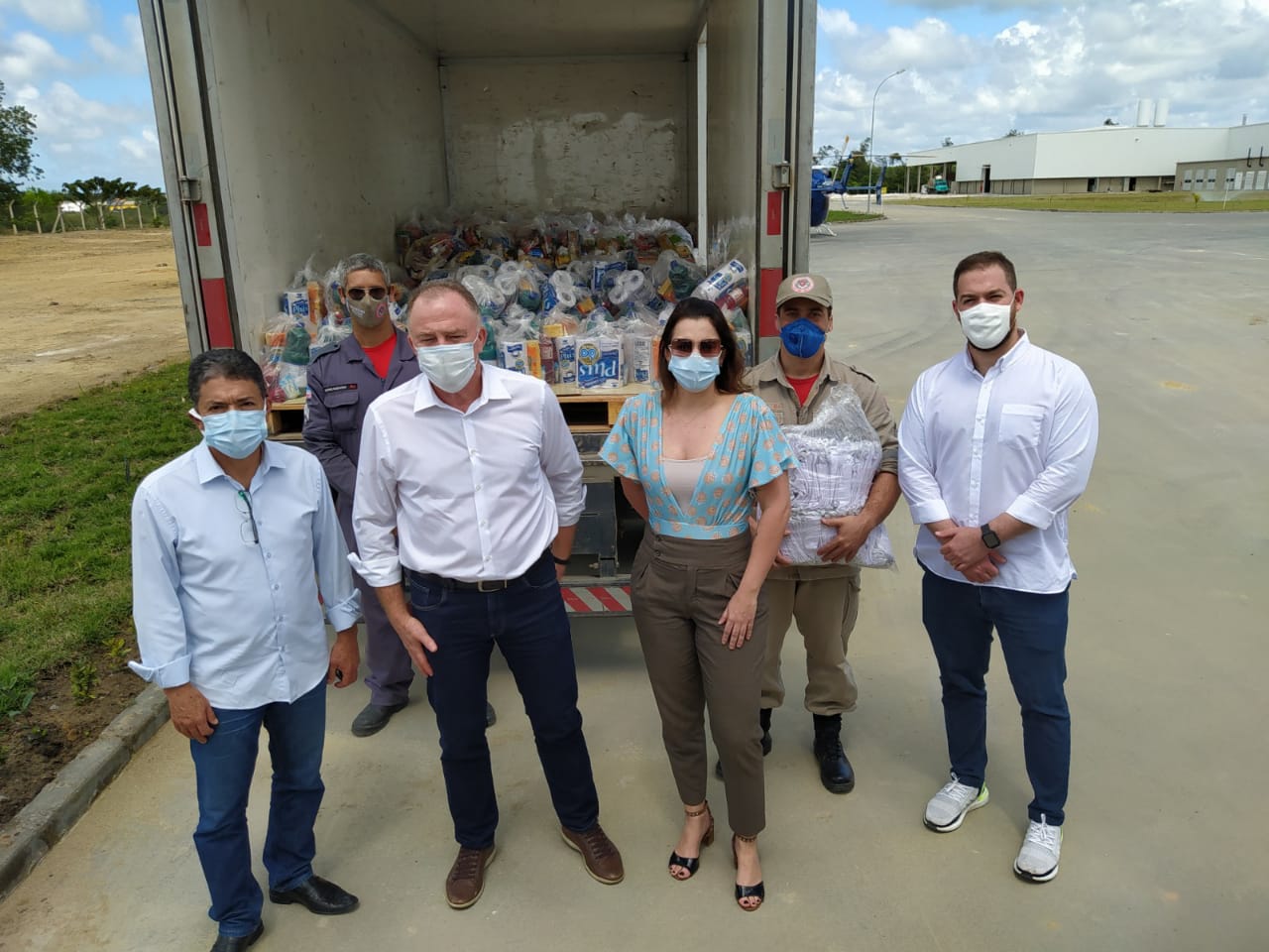 DER ES Governador visita obras rodoviárias em Conceição da Barra e